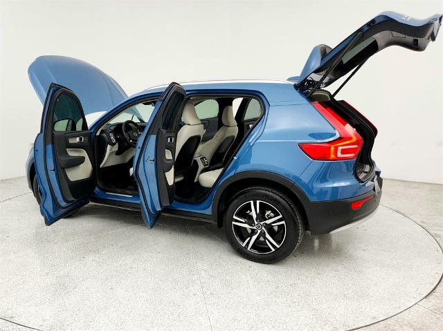 2023 Volvo XC40 Vehicle Photo in Grapevine, TX 76051