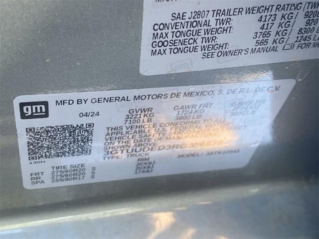 2024 GMC Sierra 1500 Vehicle Photo in GOODYEAR, AZ 85338-1310