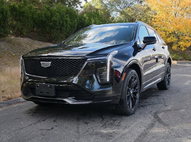 2025 Cadillac XT4 Vehicle Photo in NORWOOD, MA 02062-5222