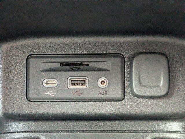 2022 Chevrolet Equinox Vehicle Photo in BRUNSWICK, GA 31525-1881