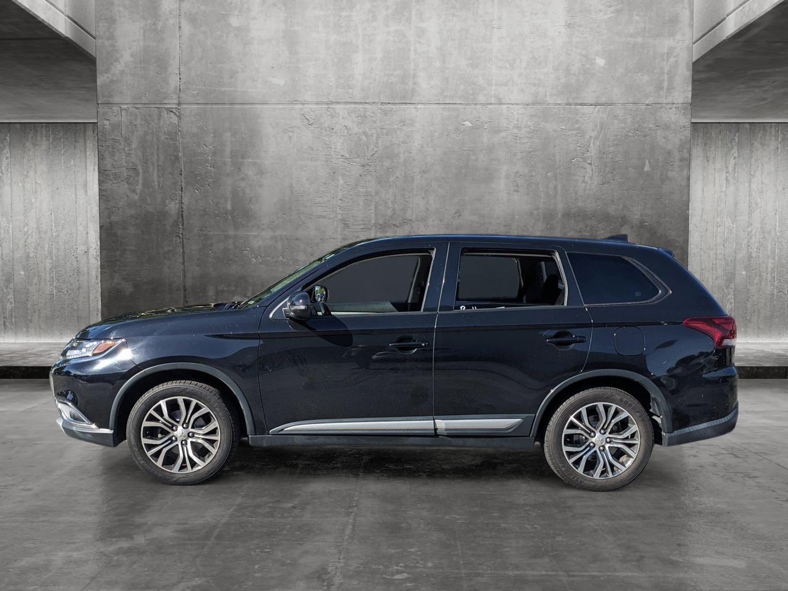 2018 Mitsubishi Outlander Vehicle Photo in WEST PALM BEACH, FL 33407-3296