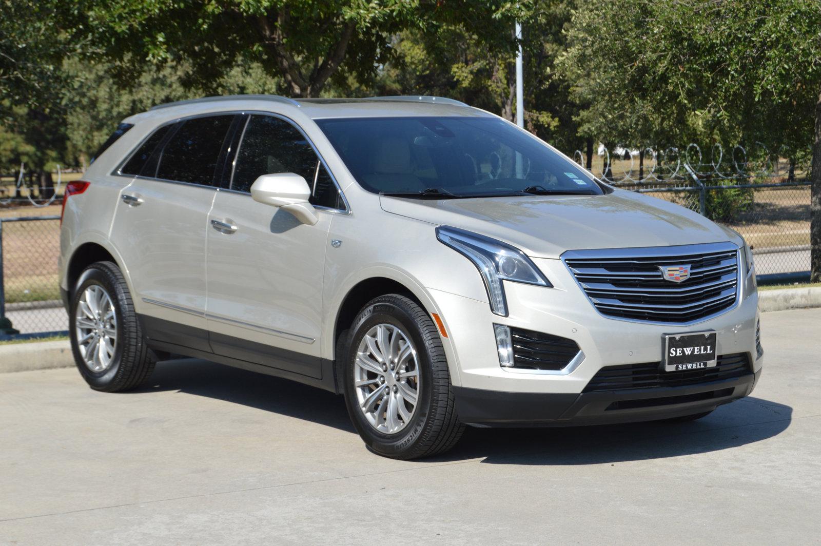 2017 Cadillac XT5 Vehicle Photo in Houston, TX 77090