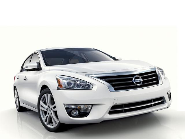 2013 Nissan Altima Vehicle Photo in Danville, KY 40422-2805