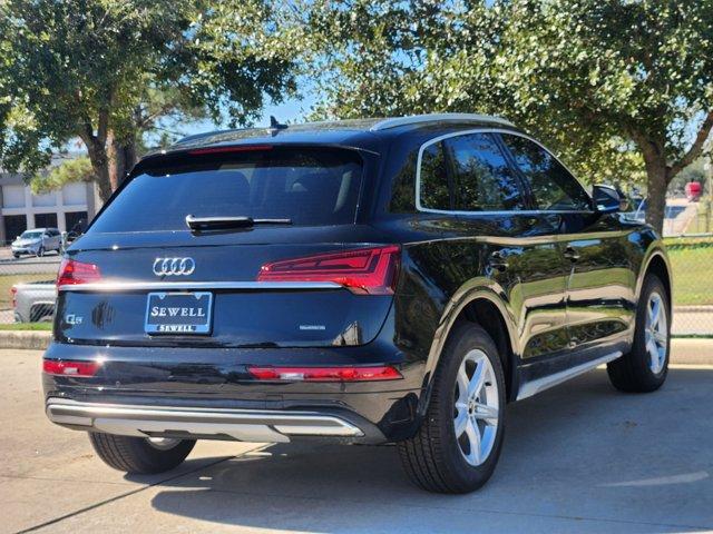 2025 Audi Q5 Vehicle Photo in HOUSTON, TX 77090