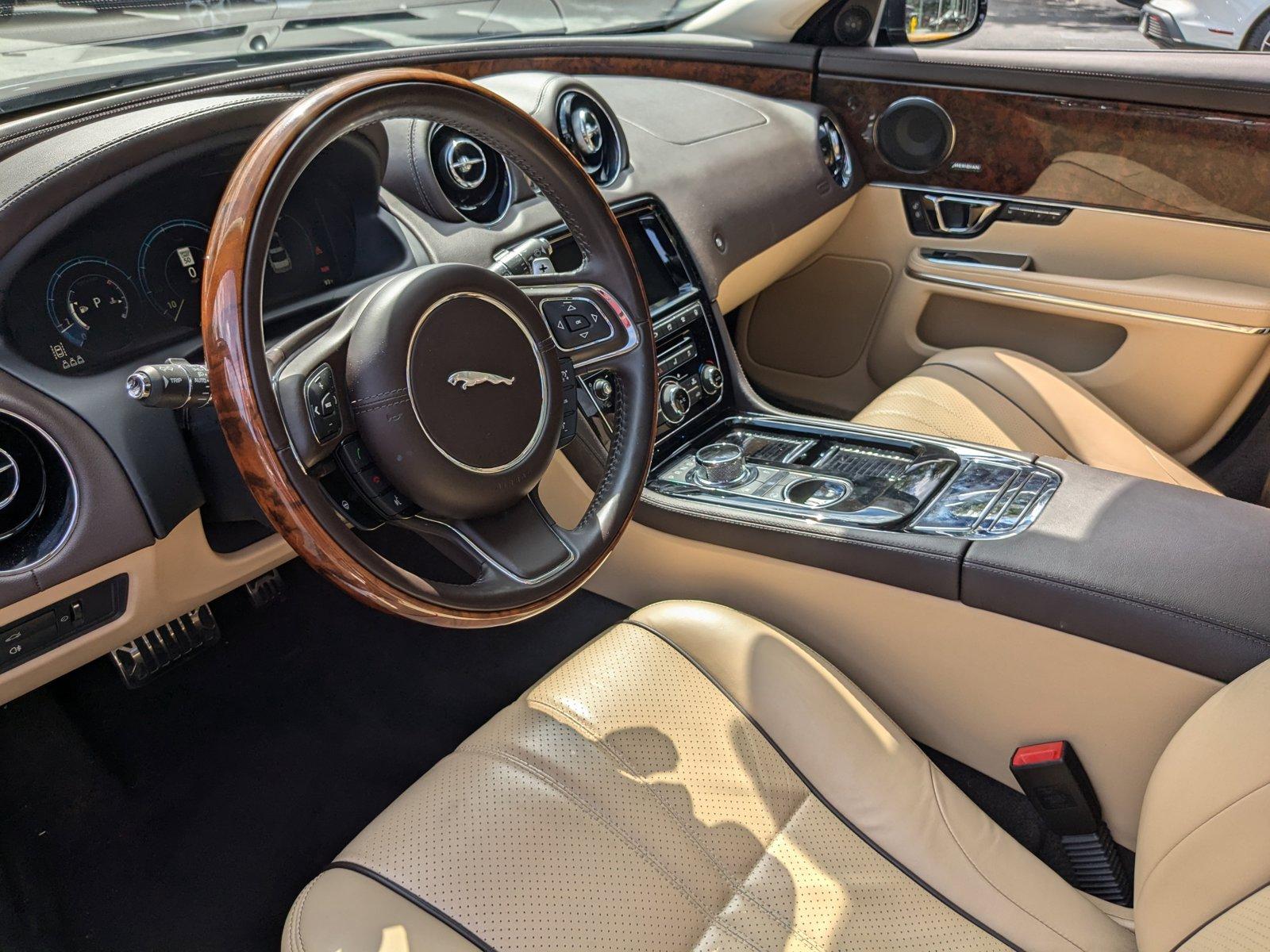 2019 Jaguar XJ Vehicle Photo in Maitland, FL 32751