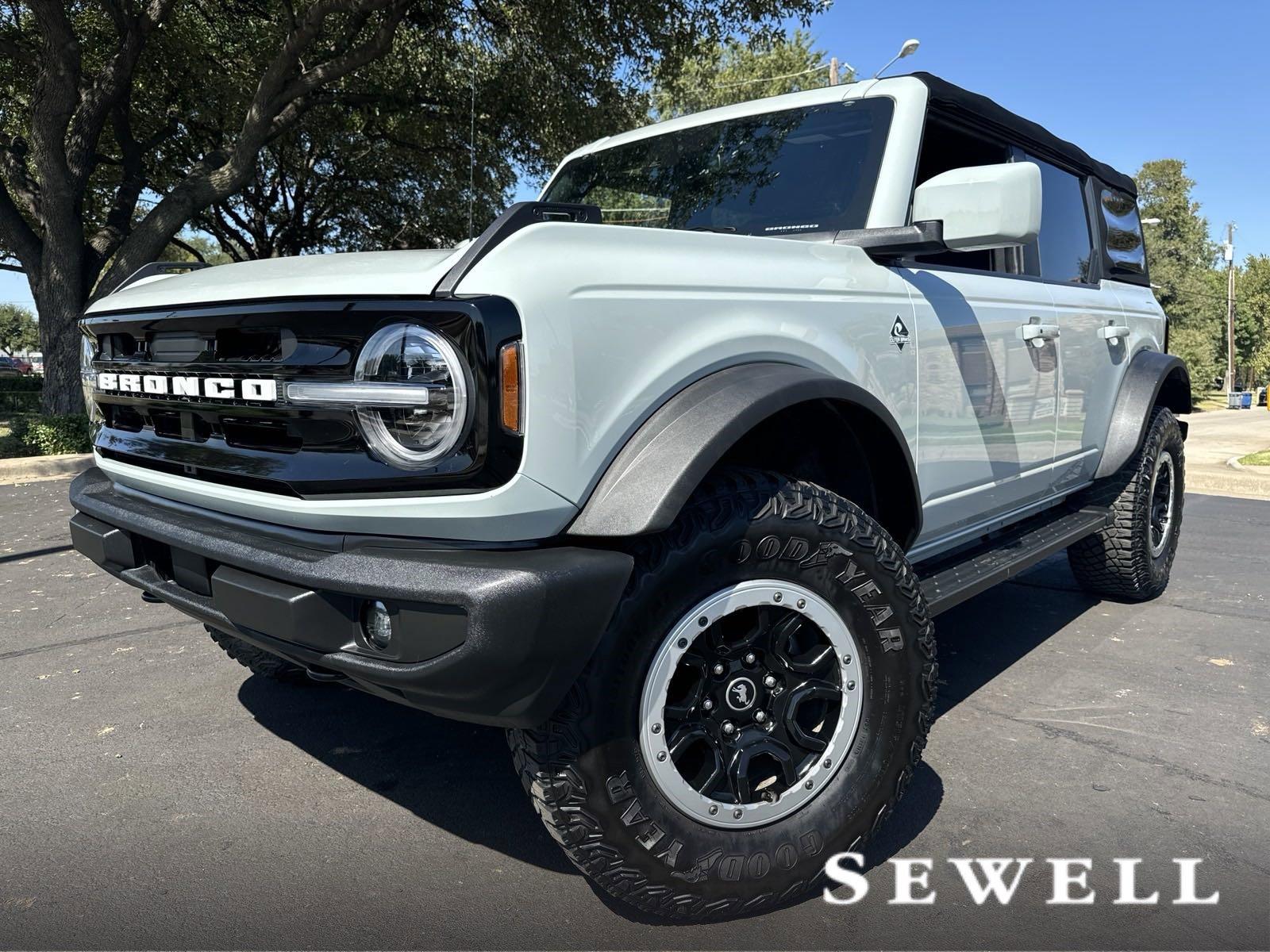 2022 Ford Bronco Vehicle Photo in DALLAS, TX 75209-3016