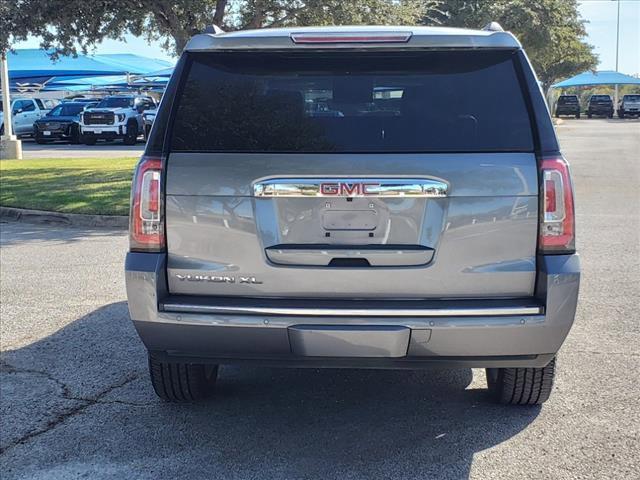 2020 GMC Yukon XL Vehicle Photo in DENTON, TX 76210-9321