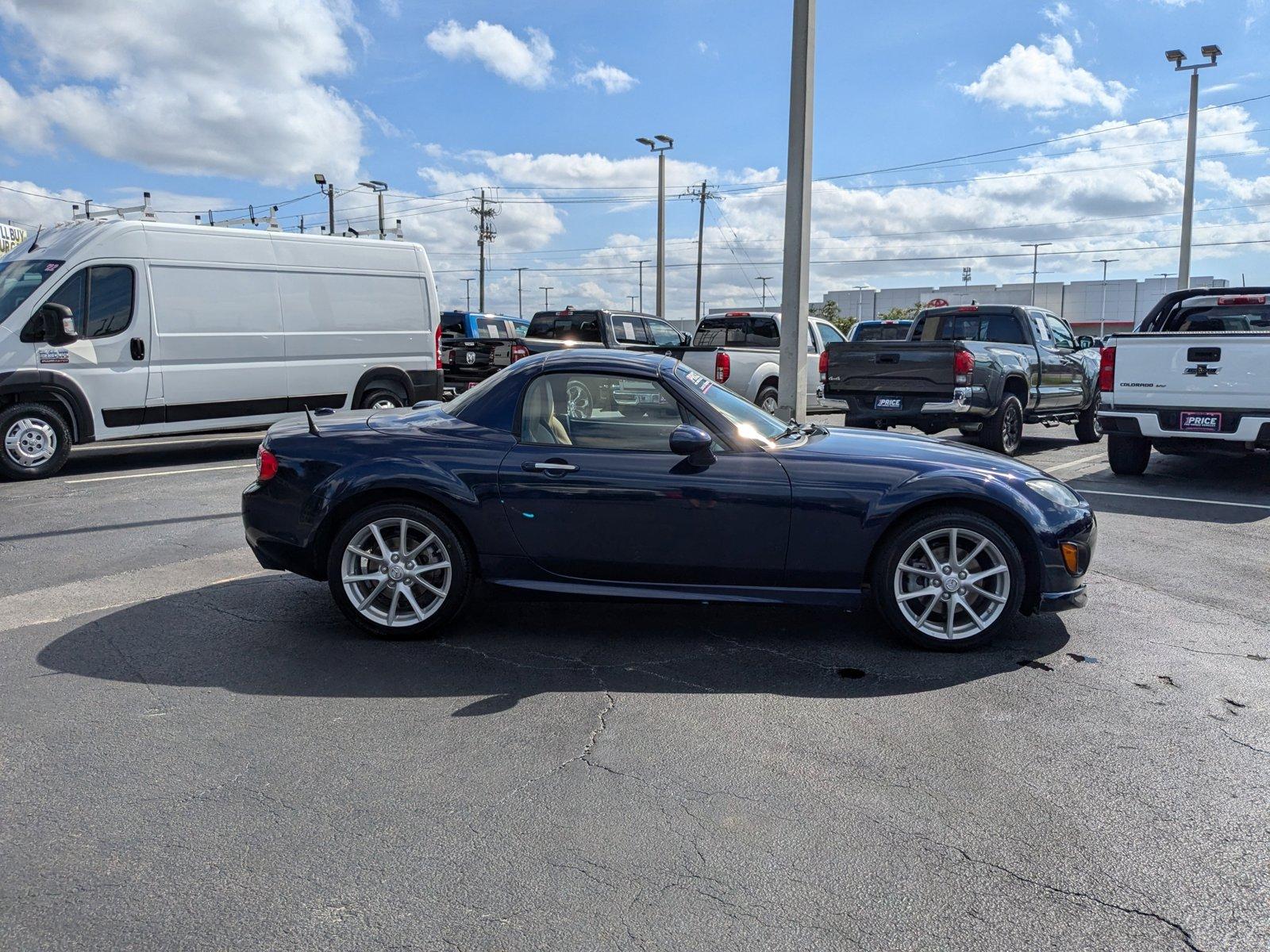 2012 Mazda MX-5 Miata Vehicle Photo in Panama City, FL 32401