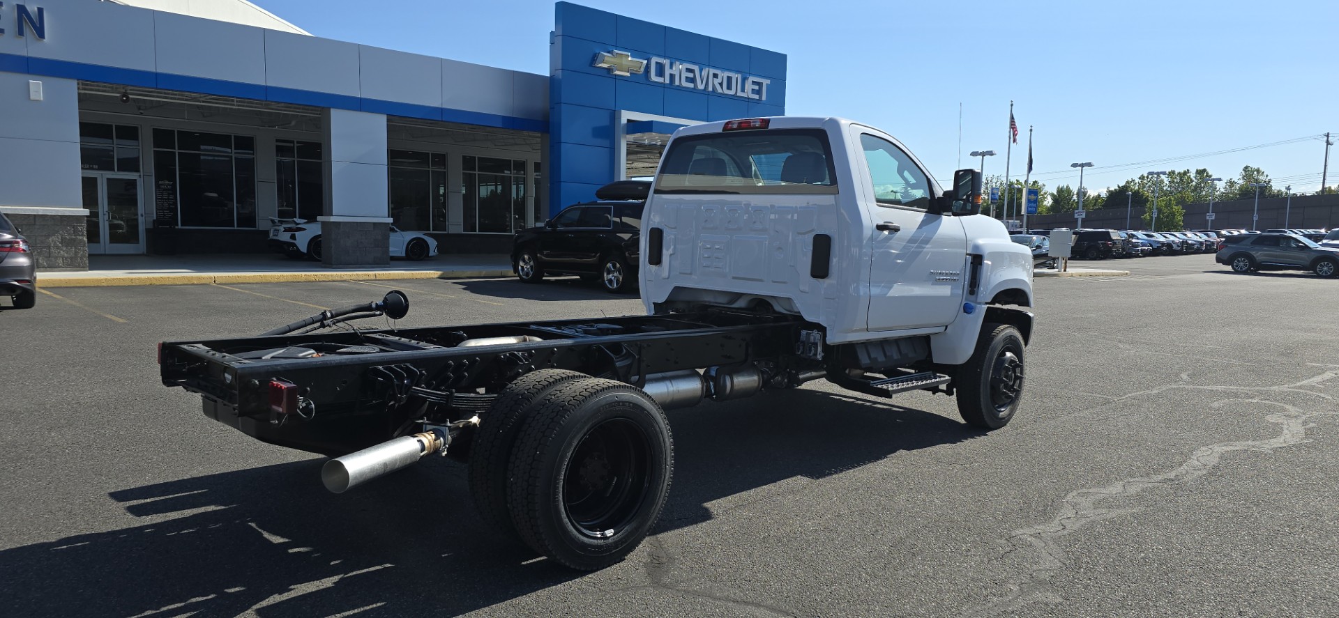 2024 Chevrolet Silverado Chassis Cab Vehicle Photo in POST FALLS, ID 83854-5365