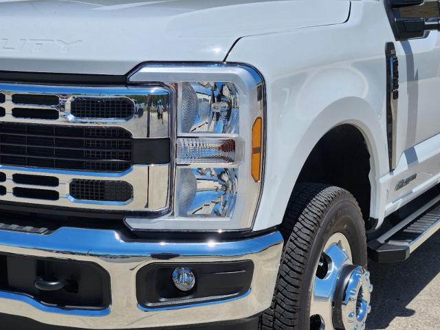 2024 Ford Super Duty F-350 DRW Vehicle Photo in Pilot Point, TX 76258-6053