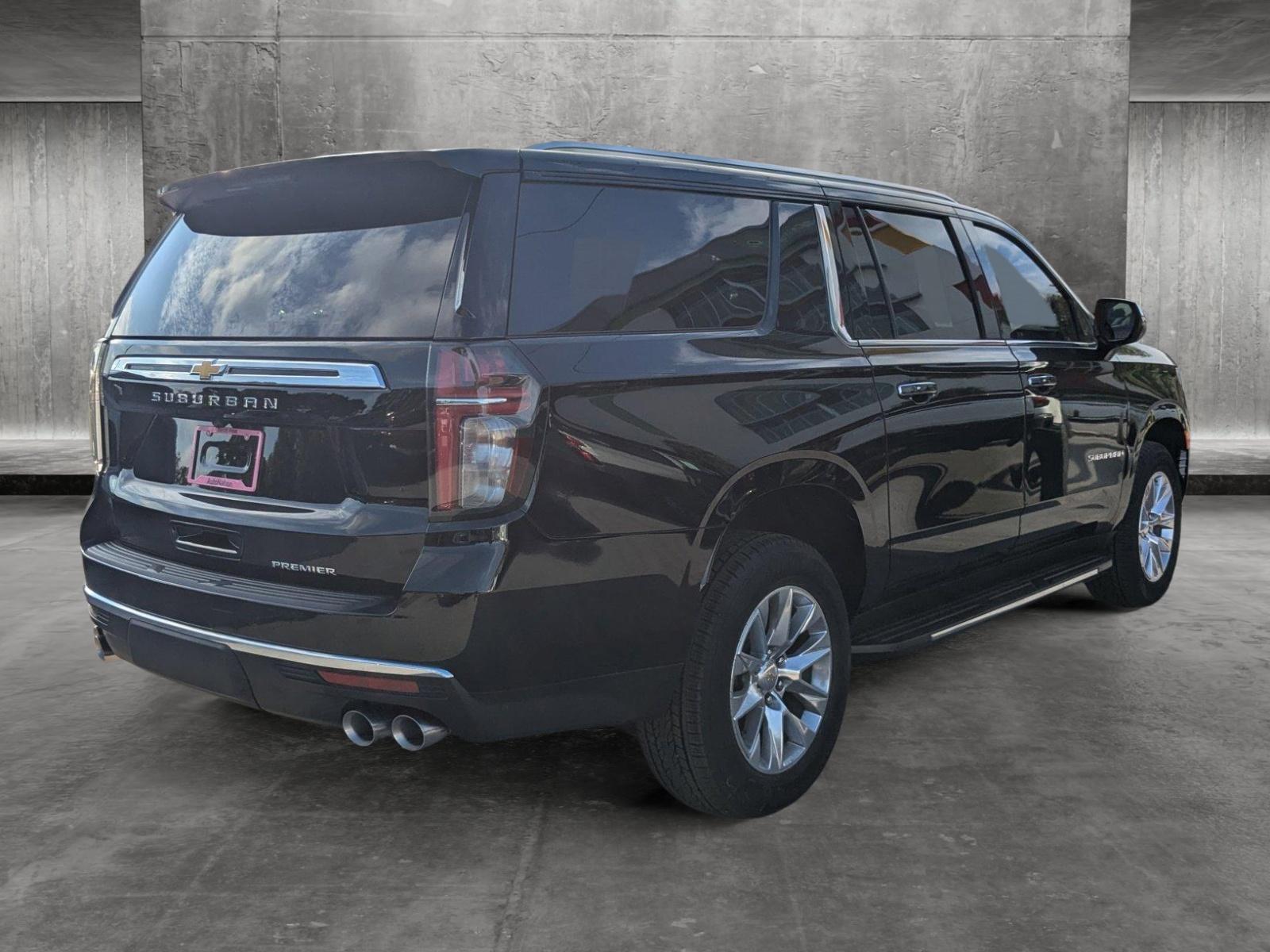 2024 Chevrolet Suburban Vehicle Photo in MIAMI, FL 33134-2699