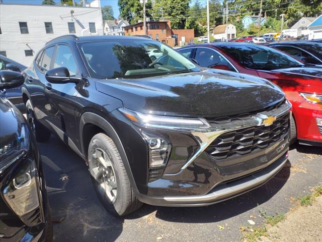 2025 Chevrolet Trax Vehicle Photo in INDIANA, PA 15701-1897