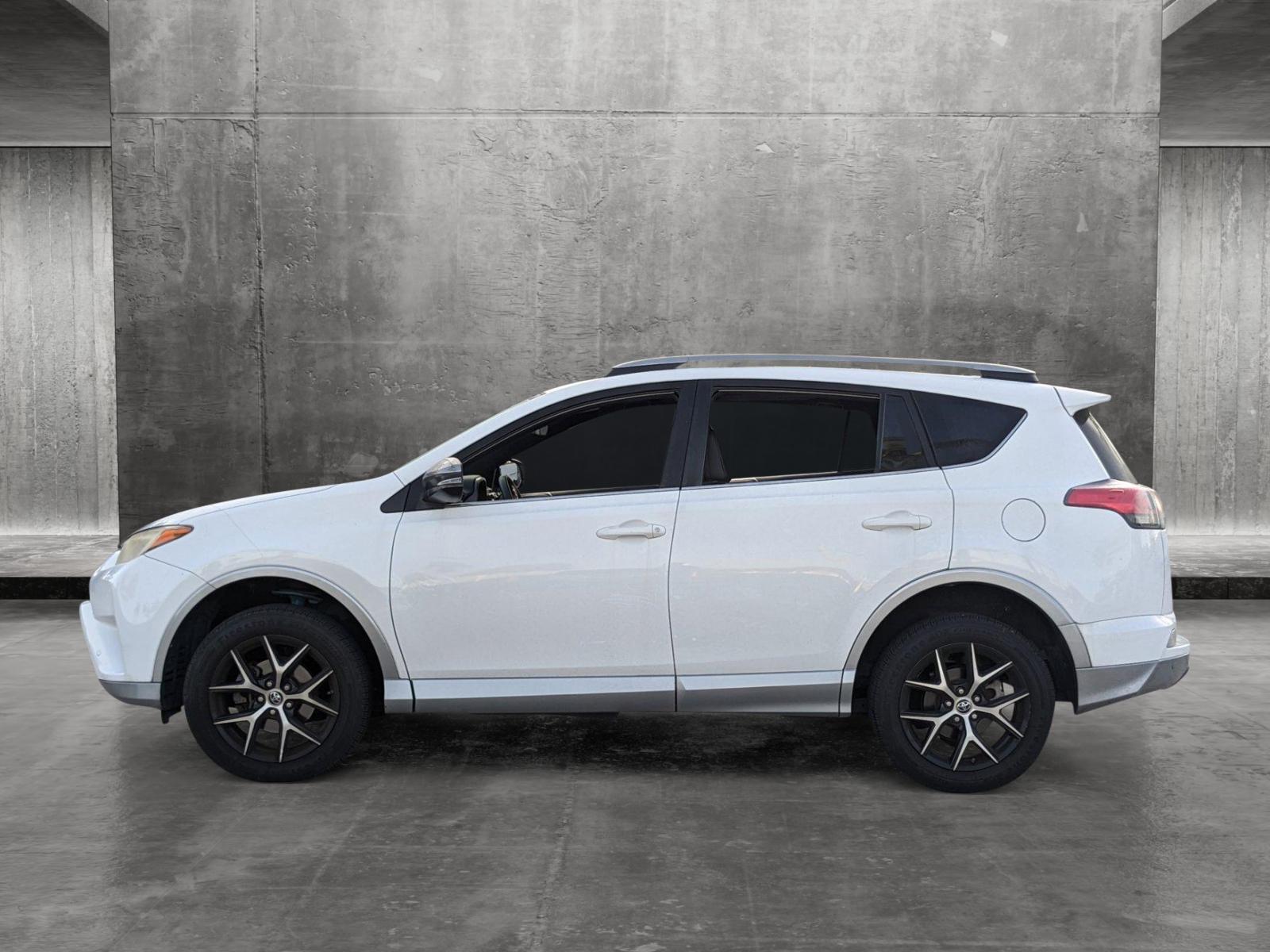 2017 Toyota RAV4 Vehicle Photo in Davie, FL 33331