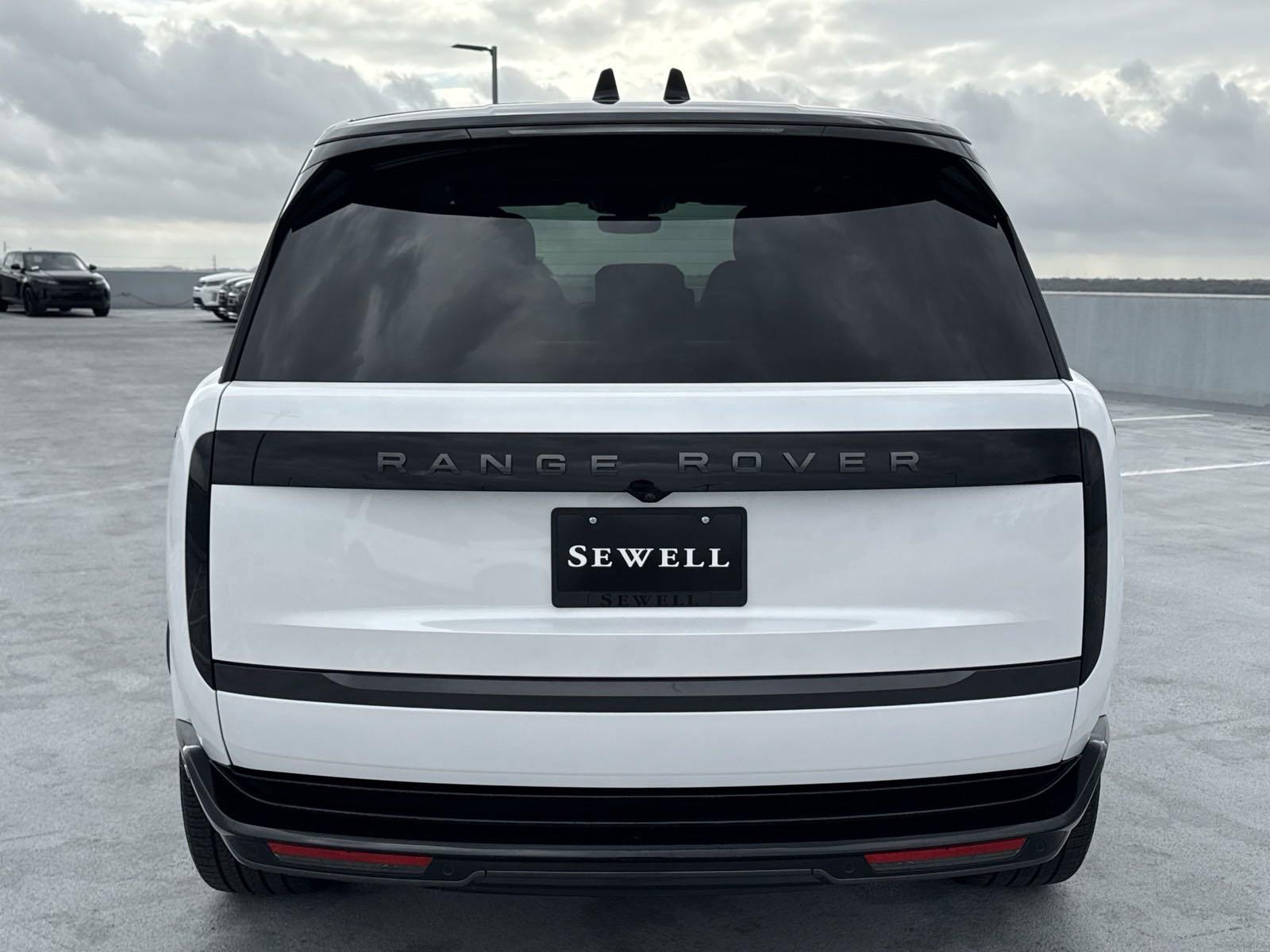 2024 Range Rover Vehicle Photo in AUSTIN, TX 78717