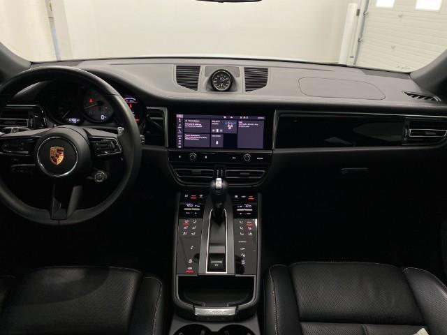 2022 Porsche Macan Vehicle Photo in Appleton, WI 54913