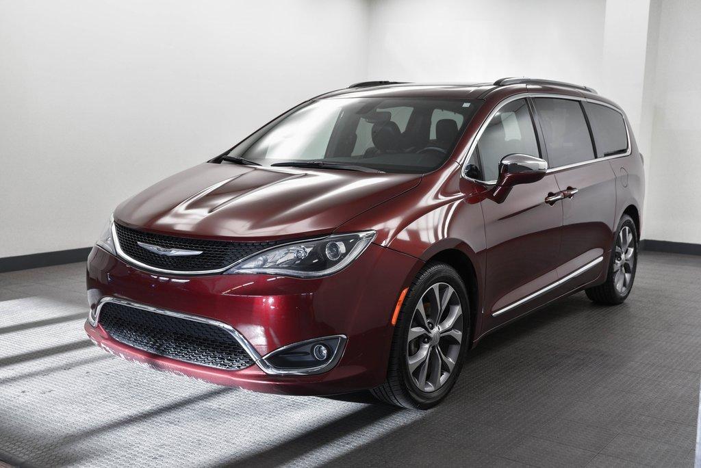 2020 Chrysler Pacifica Vehicle Photo in AKRON, OH 44303-2185