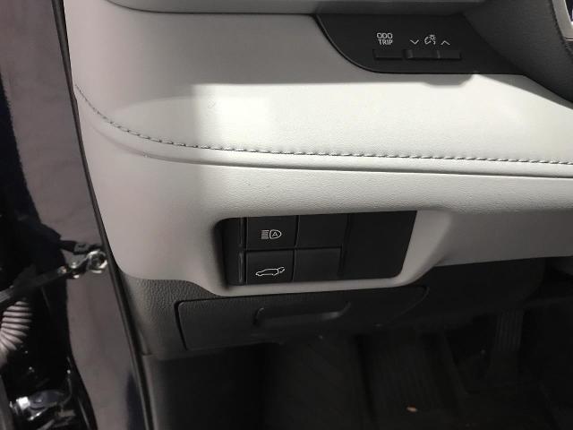 2022 Toyota Highlander Vehicle Photo in Oshkosh, WI 54904