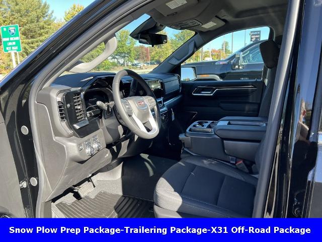 2025 GMC Sierra 1500 Vehicle Photo in CHICOPEE, MA 01020-5001