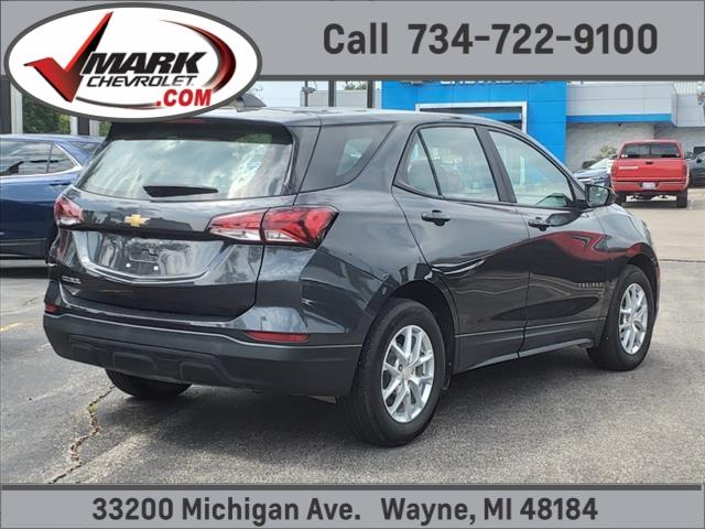 Used 2022 Chevrolet Equinox LS with VIN 3GNAXHEV7NS242391 for sale in Wayne, MI