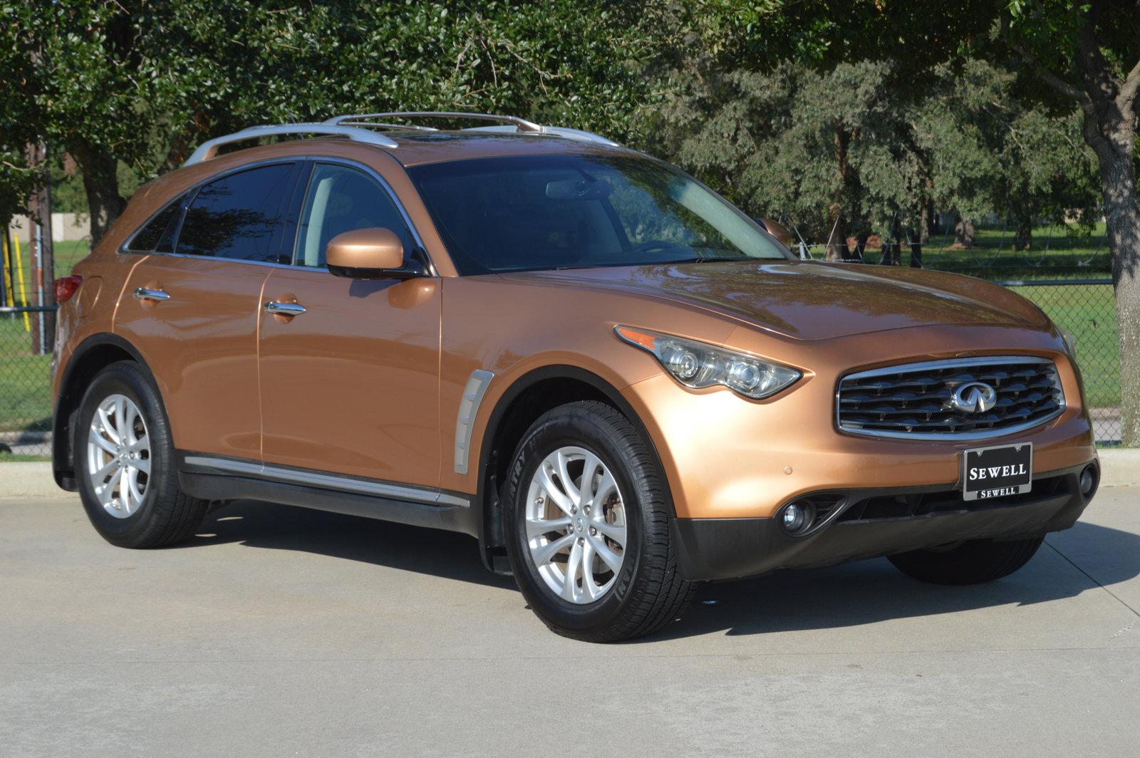 2010 INFINITI FX35 Vehicle Photo in Houston, TX 77090