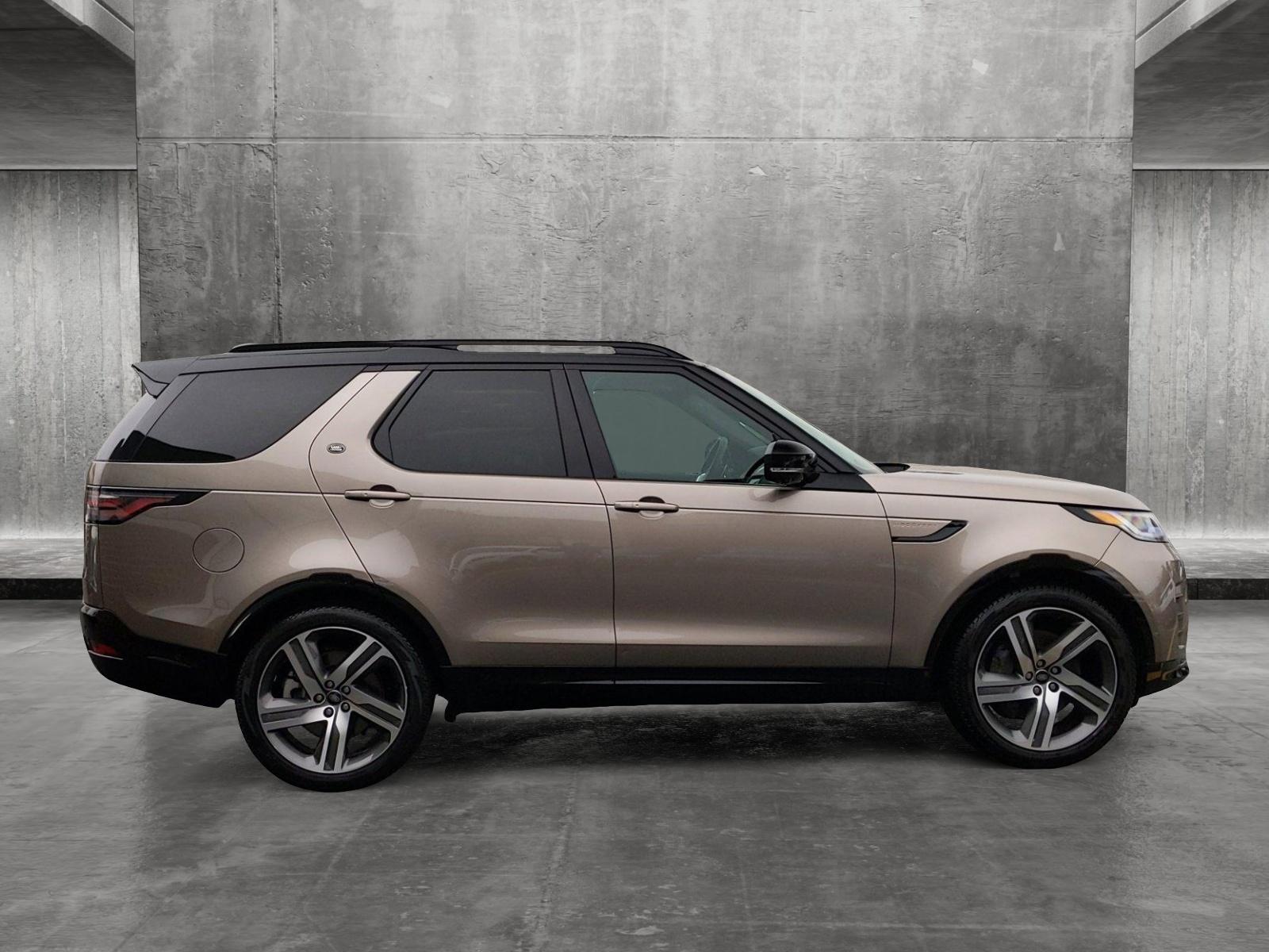 2024 Land Rover Discovery Vehicle Photo in Bethesda, MD 20852