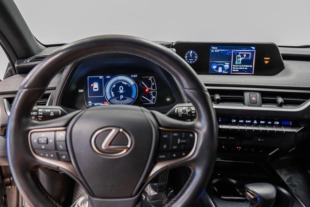 2022 Lexus UX Vehicle Photo in AKRON, OH 44320-4088