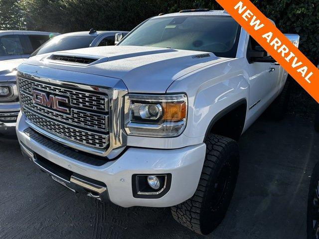 2018 GMC Sierra 2500HD Vehicle Photo in PASADENA, CA 91107-3803