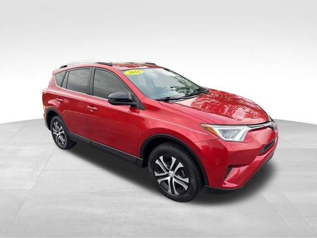 2016 Toyota RAV4 Vehicle Photo in MEDINA, OH 44256-9631