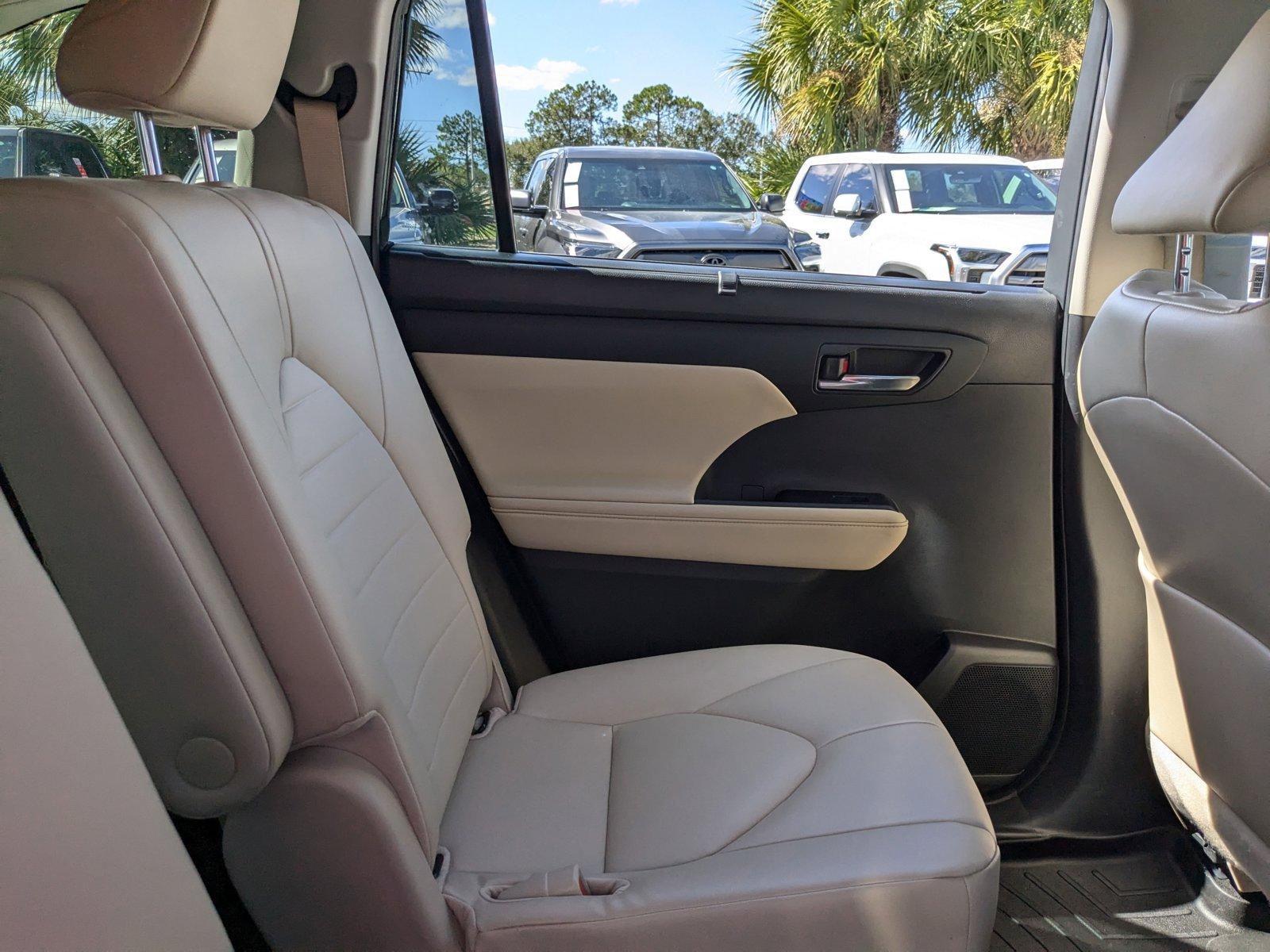 2023 Toyota Highlander Vehicle Photo in Winter Park, FL 32792