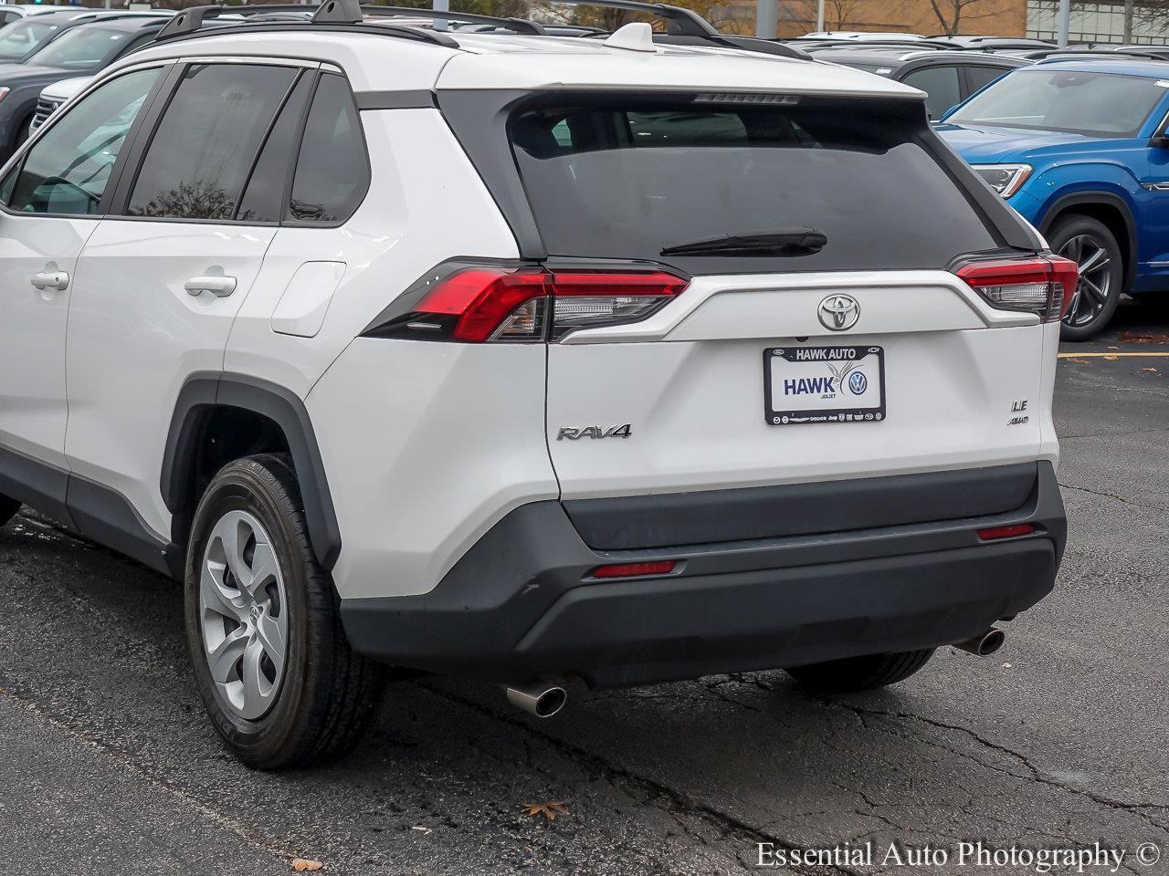 2021 Toyota RAV4 Vehicle Photo in Saint Charles, IL 60174