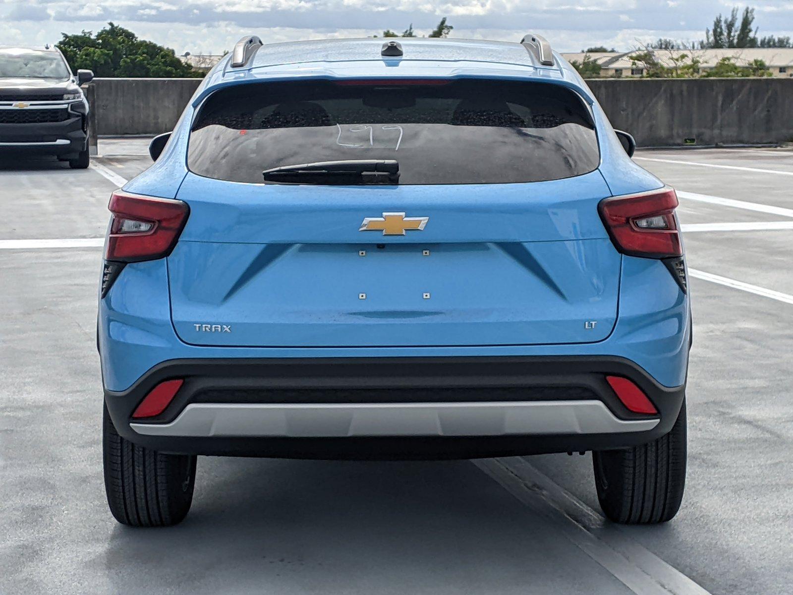 2025 Chevrolet Trax Vehicle Photo in PEMBROKE PINES, FL 33024-6534