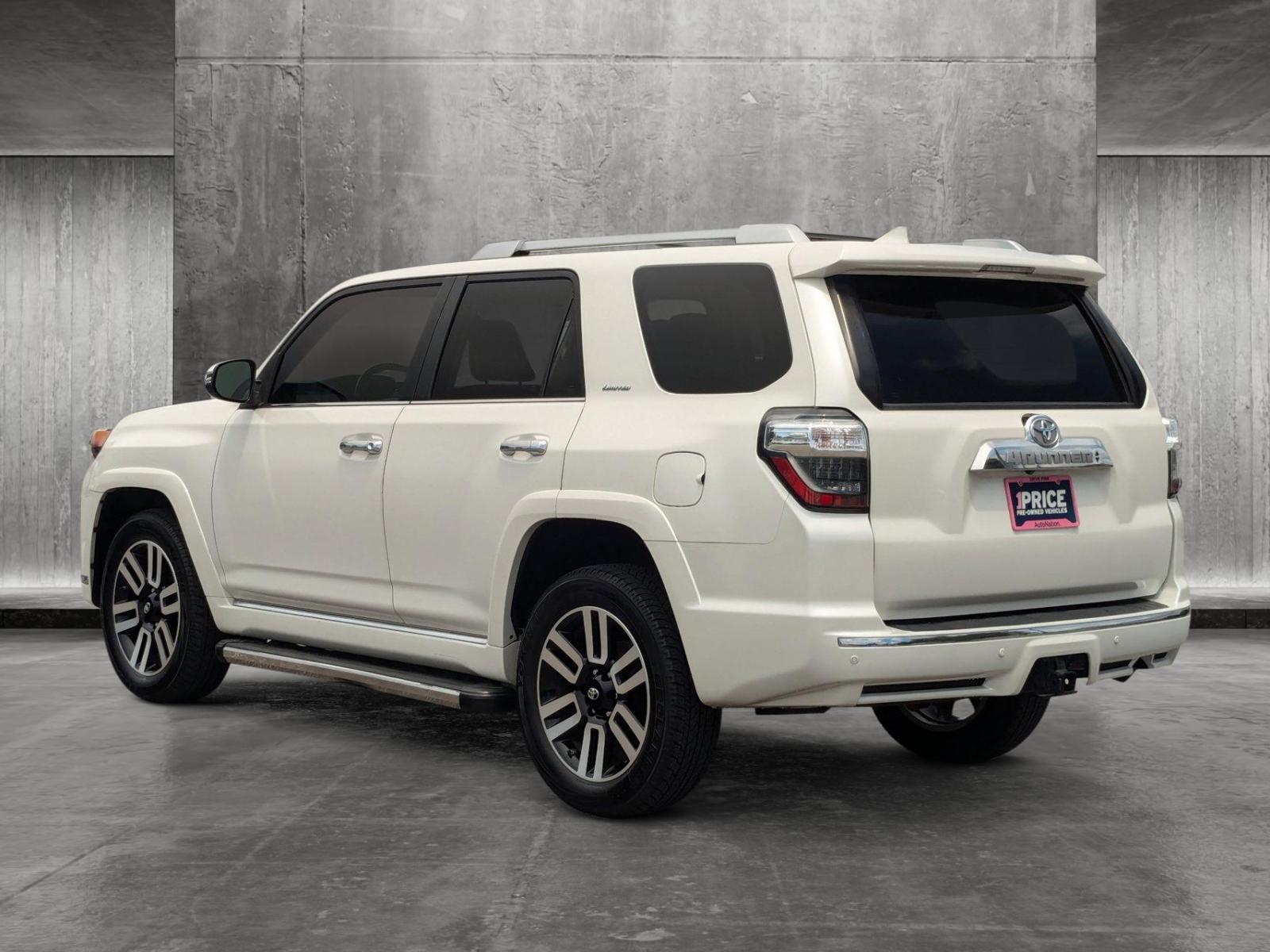 2017 Toyota 4Runner Vehicle Photo in St. Petersburg, FL 33713