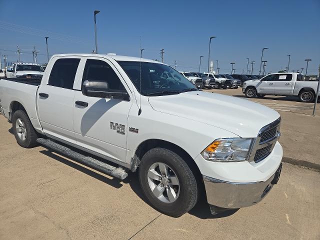 2023 Ram 1500 Classic Vehicle Photo in Ennis, TX 75119-5114