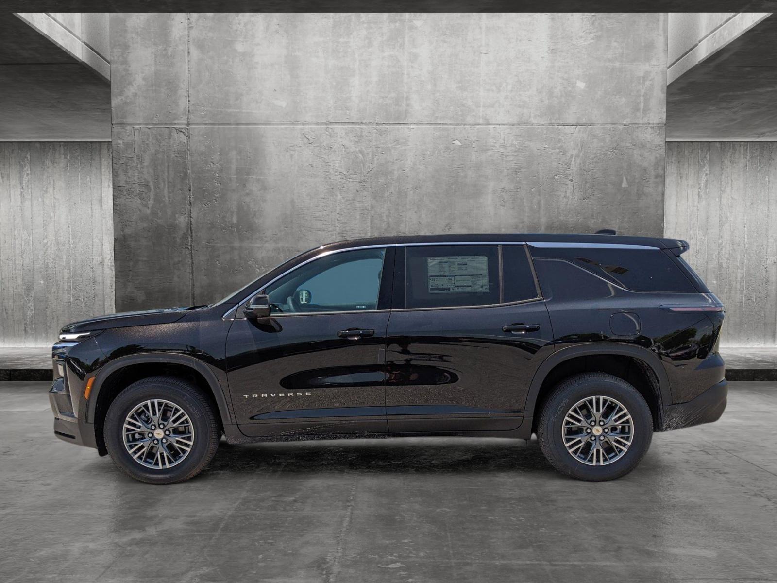 2024 Chevrolet Traverse Vehicle Photo in TIMONIUM, MD 21093-2300