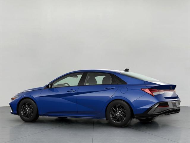 2024 Hyundai ELANTRA Vehicle Photo in Green Bay, WI 54304