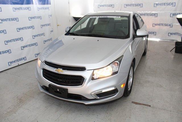 2016 Chevrolet Cruze Limited Vehicle Photo in SAINT CLAIRSVILLE, OH 43950-8512