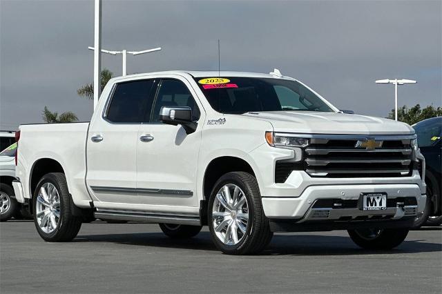 2025 Chevrolet Silverado 1500 Vehicle Photo in SALINAS, CA 93907-2500