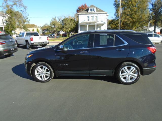 Used 2020 Chevrolet Equinox Premier with VIN 2GNAXXEV5L6130422 for sale in Shelbyville, IL