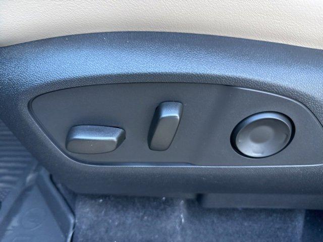 2025 Buick Enclave Vehicle Photo in JACKSON, MI 49202-1834