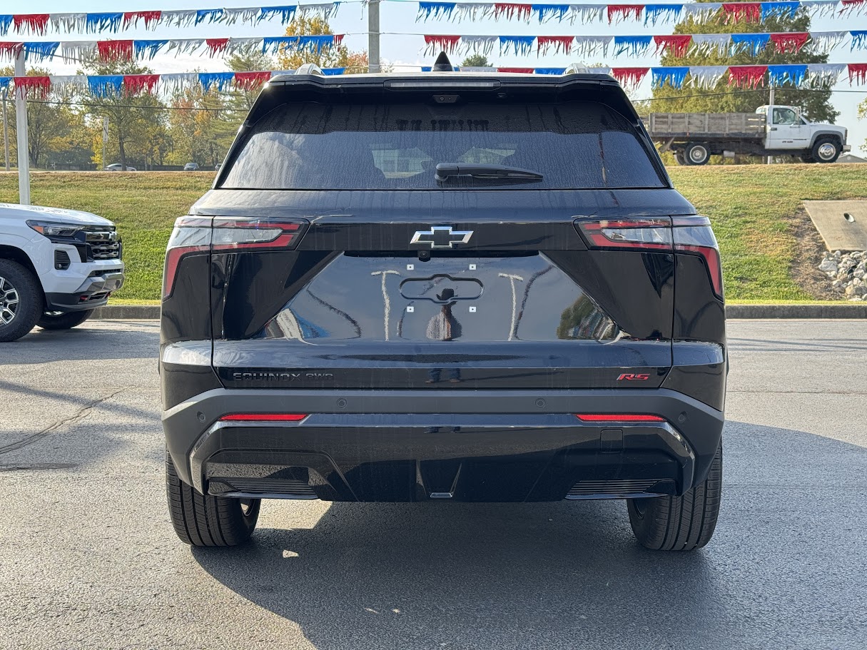 2025 Chevrolet Equinox Vehicle Photo in BOONVILLE, IN 47601-9633