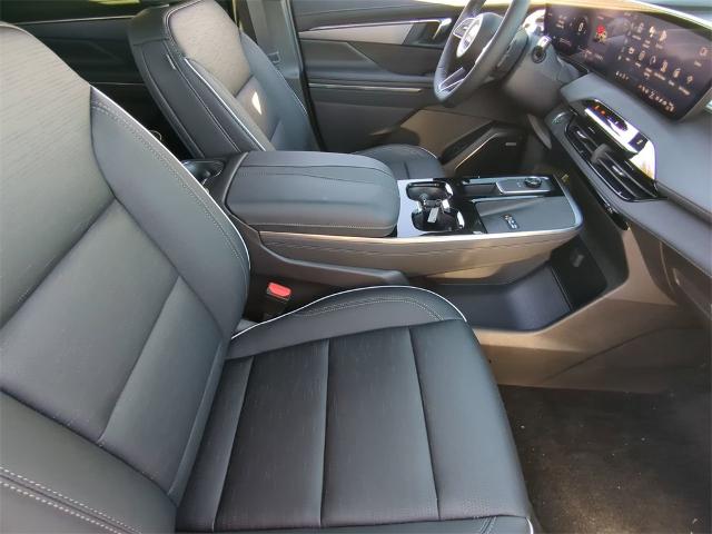 2025 Buick Enclave Vehicle Photo in GOODYEAR, AZ 85338-1310