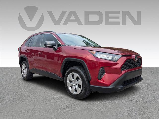 2019 Toyota RAV4 Vehicle Photo in BRUNSWICK, GA 31525-1881