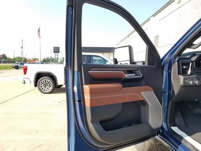 2025 GMC Sierra 2500 HD Vehicle Photo in ELYRIA, OH 44035-6349