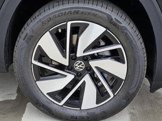 2024 Volkswagen Atlas Vehicle Photo in WEATHERFORD, TX 76087