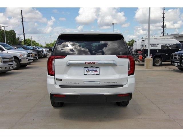 2024 GMC Yukon XL Vehicle Photo in ROSENBERG, TX 77471-5675