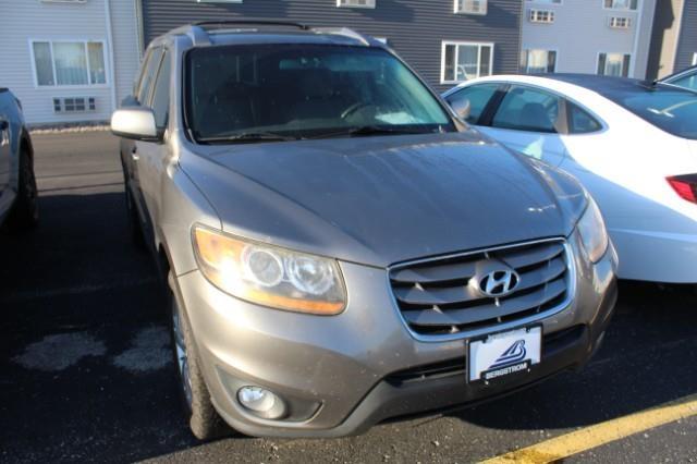 2011 Hyundai SANTA FE Vehicle Photo in Green Bay, WI 54304