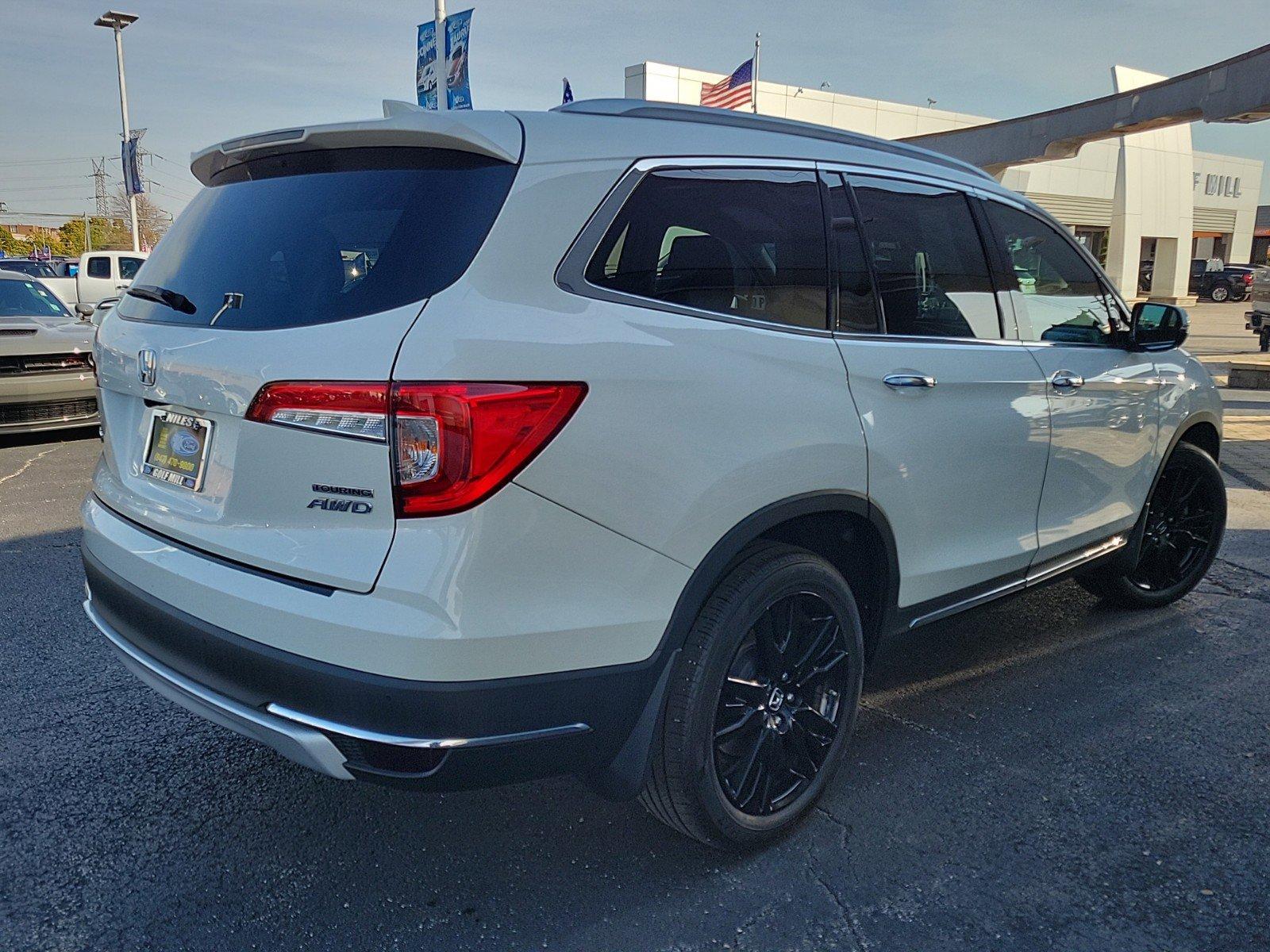 2019 Honda Pilot Vehicle Photo in Saint Charles, IL 60174