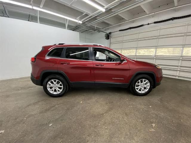 2017 Jeep Cherokee Vehicle Photo in PORTLAND, OR 97225-3518