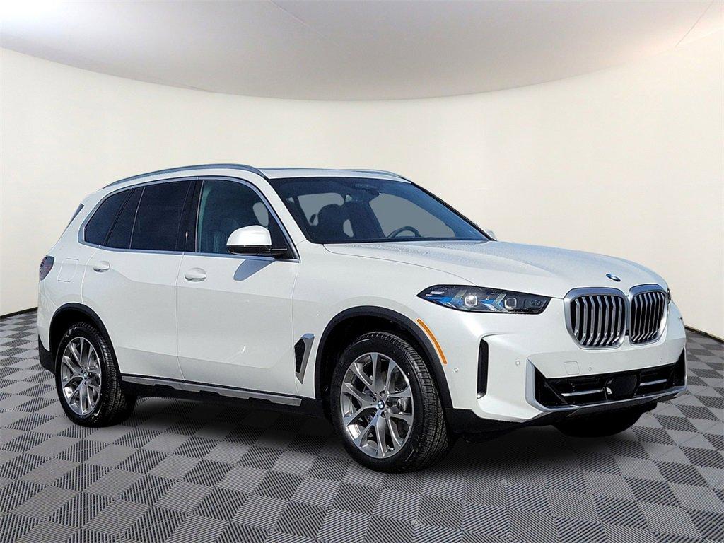 2024 BMW X5 xDrive40i Vehicle Photo in Muncy, PA 17756