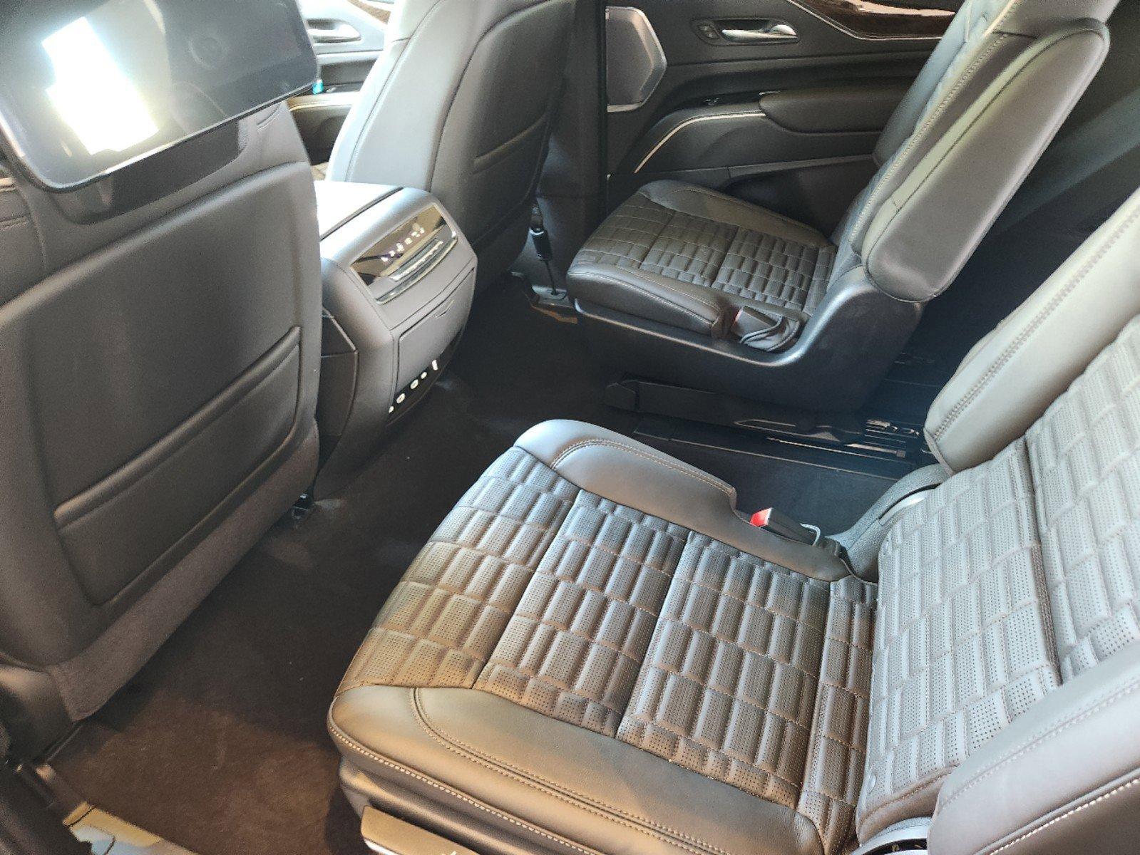 2024 Cadillac Escalade Vehicle Photo in DALLAS, TX 75209-3095